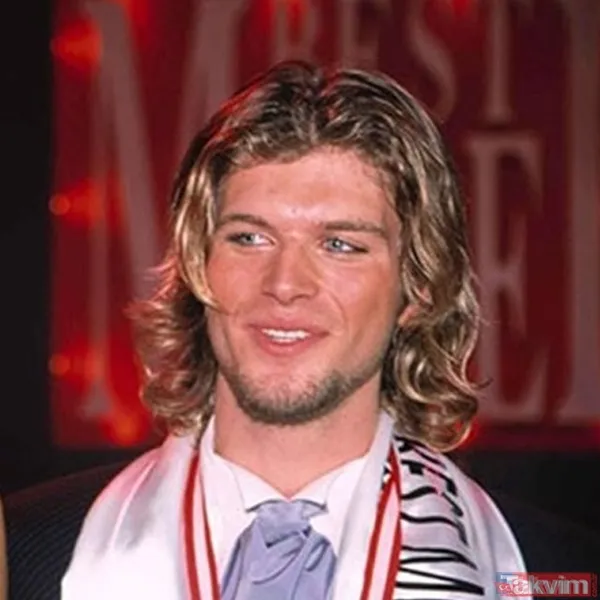 Azra Akın'dan eski sevgilisi Kıvanç Tatlıtuğ hakkında o iddiaya yanıt gecikmedi! "Bu gece kiminle yattın?" sözleri şoke etmişti - 12