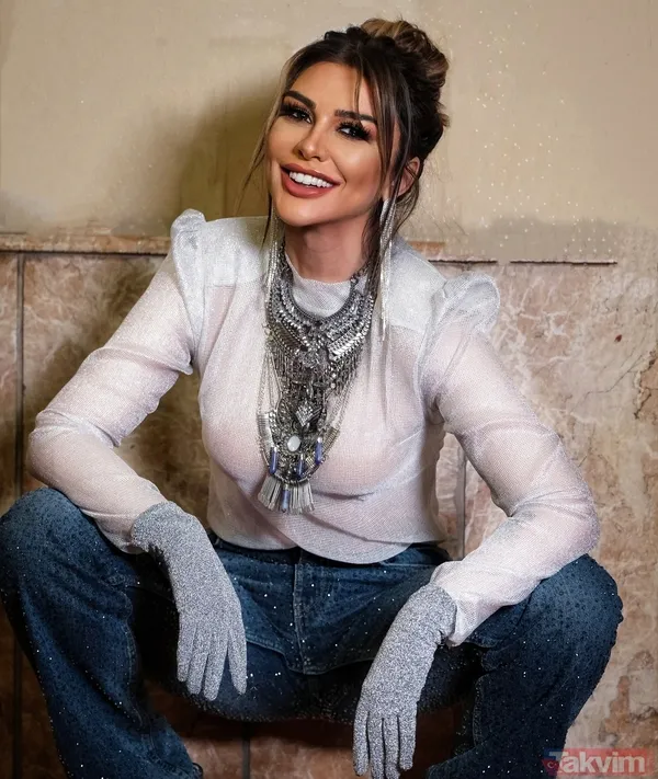 45 yaşındaki Selen Görgüzel’den kalça estetiği iddialarına ilk yanıt! “Tuvalette ellediler...” O fotoğrafı olay olmuştu - 7