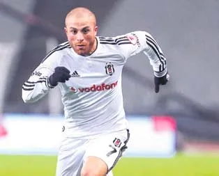 West Ham Töre’den vazgeçmiyor!