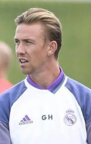 Beşiktaş'ın yeni yardımcı antrenörü Guti!