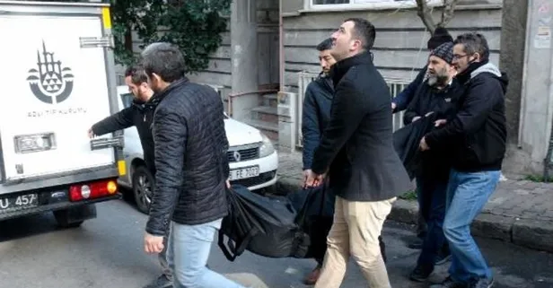 Fatih'te bir dairede 2 kişi ölü bulundu