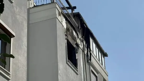 Kadıköy'de 3 katlı binada yangın! İBB eski daire başkanı Cemil Arslan'ın eşi hayatını kaybetti! İşte yangının sebebi-3