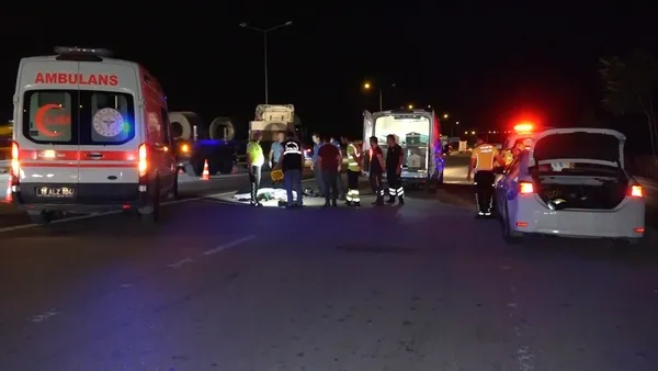 kendisi-icin-duzenlenen-dogum-gunu-kutlamasina-giderken-motosikletle-devrildi-2-olu-1688526611628.jpg Kendisi için düzenlenen doğum günü kutlamasına giderken kaza yaptı: 2 ölü-2