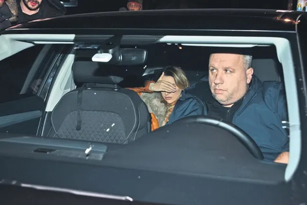 billur-kalkavandan-kadinlari-kizdiracak-sozler-estetikciden-once-kafalarinin-icini-doldursunlar-1642621075151.jpeg Billur Kalkavan'dan kadınları kızdıracak sözler! " Estetikçiden önce kafalarının içini doldursunlar..."-9