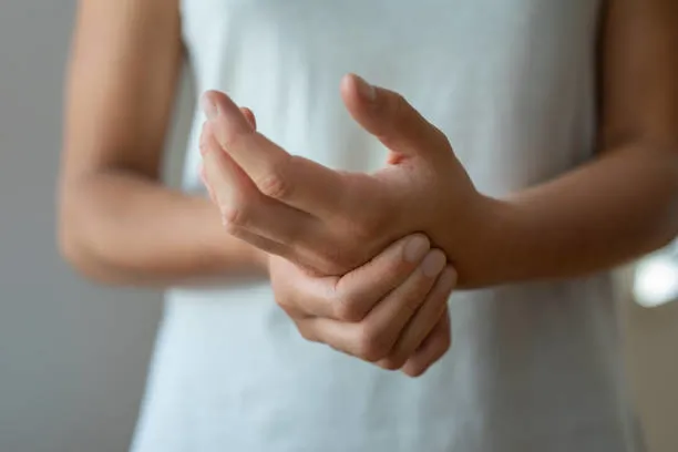 son-dakika-dilan-polat-hastaligini-acikladi-dilan-polat-ne-hastasi-lupus-hastaligi-nedir-neden-olur-kelebek-ha-1696362572976.jpg Dilan Polat ne hastası? Lupus hastalığı nedir, neden olur? Kelebek hastalığı belirtileri ve tedavisi...-5