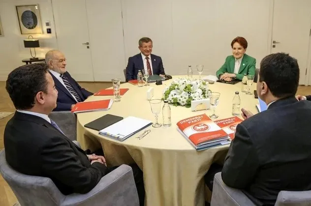 Başkan Erdoğan'ın "sivil darbe teşebbüsüdür" dediği 6'lı masanın skandal teklifine hukukçulardan sert tepki: "Bunun adı Anayasayı ihlal"