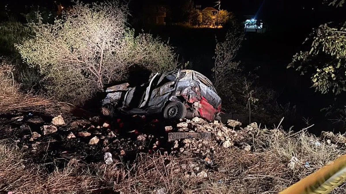 Tokat'ta can pazarı: Otobüsle otomobil çarpıştı! Çok sayıda ölü ve yaralı var
