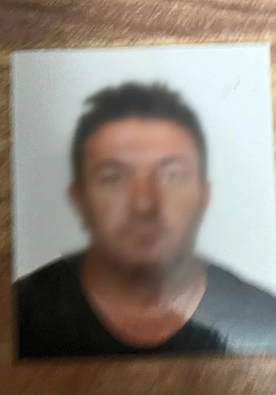 Çatalca’da kadın cinayeti: Otobüs durağında eşini başından vurarak öldürdü-4