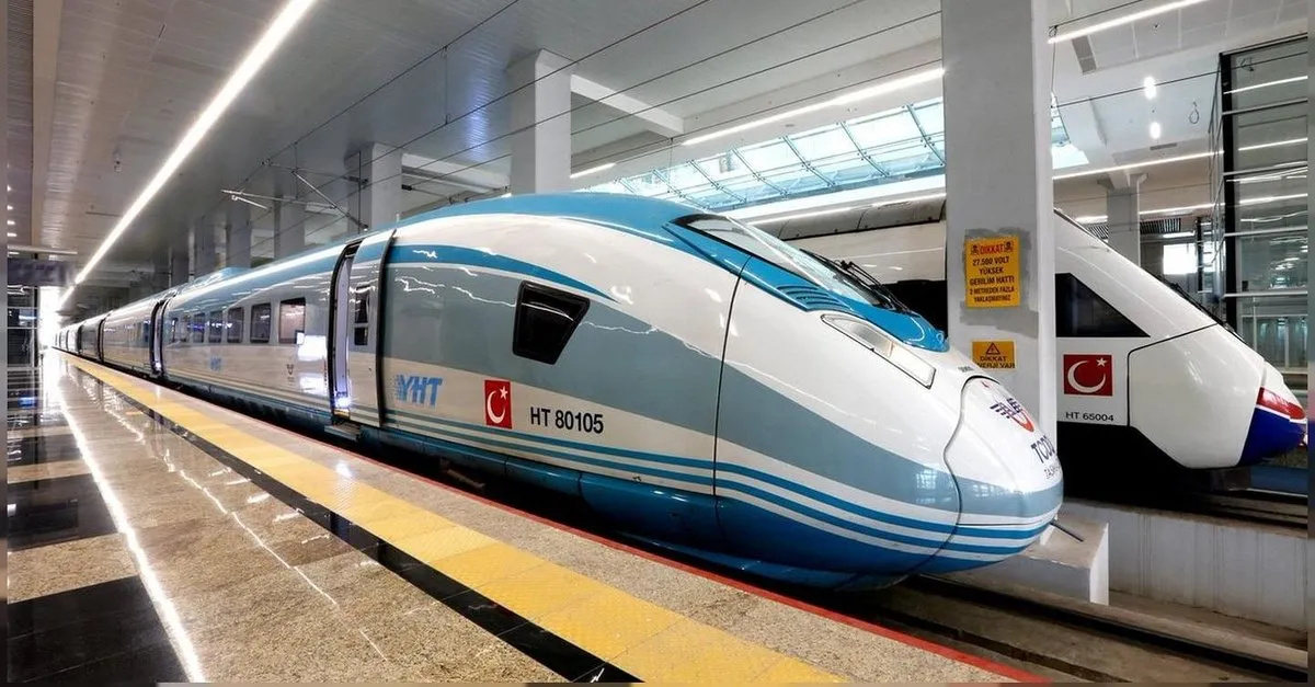 Tam Kapanmada Hizli Tren Calisiyor Mu 29 Nisan 17 Mayis Hizli Tren Kullanilabilecek Mi Toplu Tasima Saatleri Degisti Mi Takvim