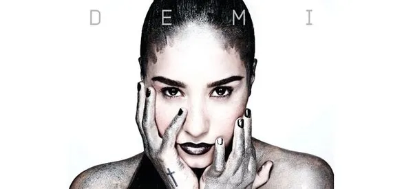 Demi Lovato'nun DEMI adlı albümü yayınlandı.
