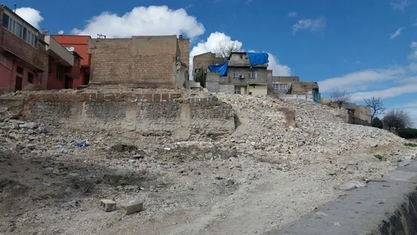 son-dakika-81-il-valiligine-genelge-gonderildi-metruk-binalar-yerlesim-yeri-gosterilemeyecek-1638092677024.jpg SON DAKİKA: 81 il valiliğine genelge gönderildi! Metruk binalar yerleşim yeri gösterilemeyecek-2