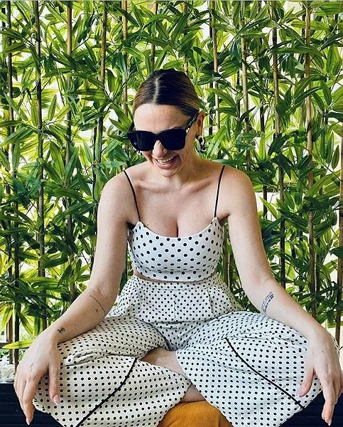 hadisenin-ortaya-cikan-fotografi-saskina-cevirdi-pozlariyla-olay-olan-isim-bu-kez-yok-artik-dedirtti-inanilmaz-degisim-1623876624534.jpeg Hadise'nin ortaya çıkan fotoğrafı şaşkına çevirdi! Pozlarıyla olay olan isim bu kez 'yok artık' dedirtti! İnanılmaz değişim-3