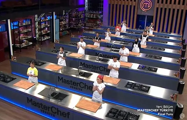 Masterchef'ten çekildi bavulunu topladı resmen açıkladı! TV 8 ekranlarında olmayacak Somer Sivrioğlu 'değişen bir şey yok' dedi-3