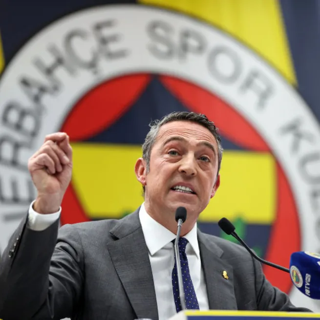 Fenerbahçede tansiyonu yüksek toplantı! Önce hükümeti hedef aldı sonra Enner Valenciaya salladı