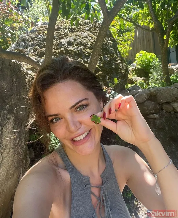 32’lik Hilal Altınbilek mayolu pozuyla sosyal medyanın gündeminde! “En sevdiğim tatil arkadaşım” Bir Zamanlar Çukurova'nın Züleyha’sıydı... - 5