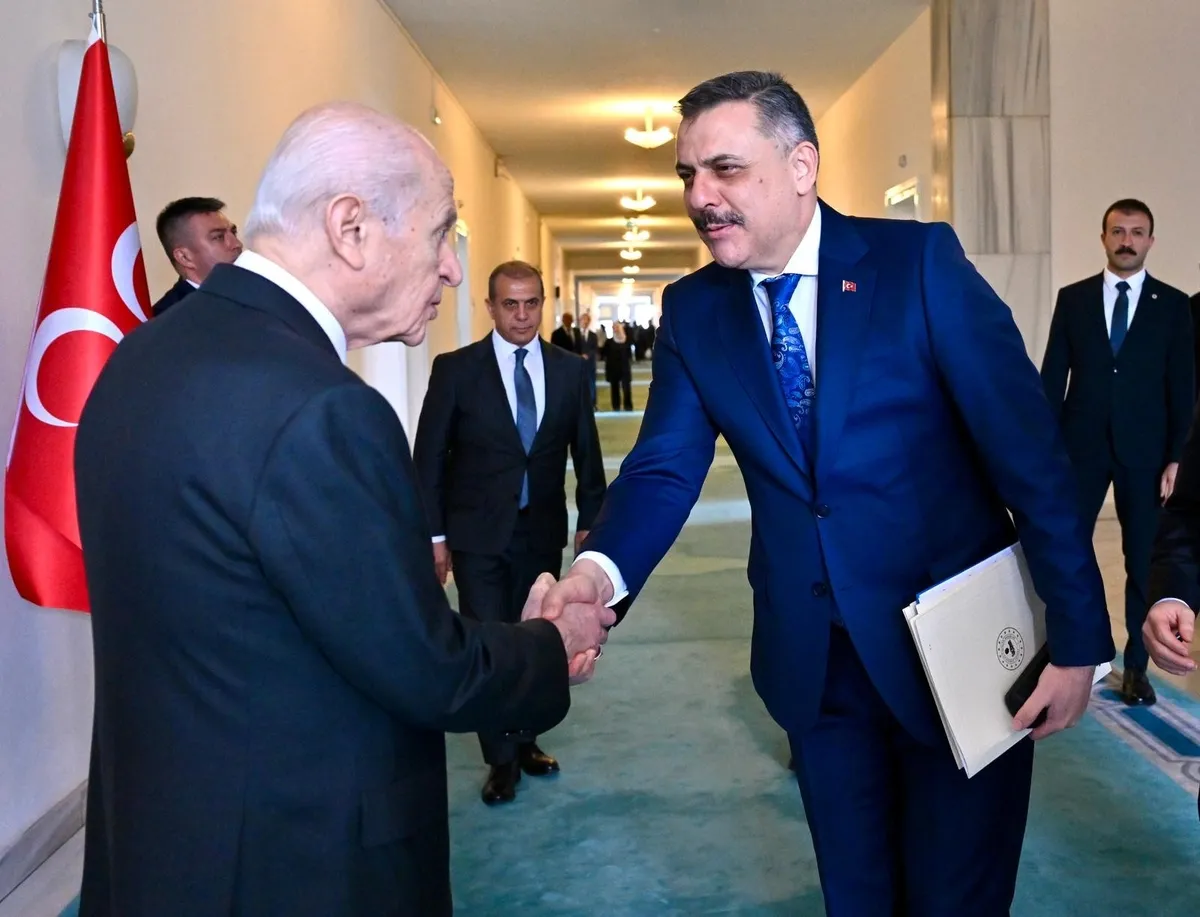 bakanlarin-bahceli-ziyaretinin-arka-plani-tek-gundem-maddesi-terorsuz-turkiye-1780475737103.jpeg Bakanların Bahçeli ziyaretinin arka planı: Tek gündem maddesi!-2