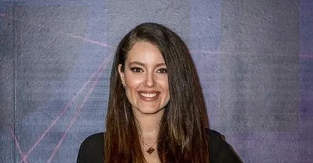 Pelin Akil ve köpeği Herkül'den sosyal medyayı renklendiren poz