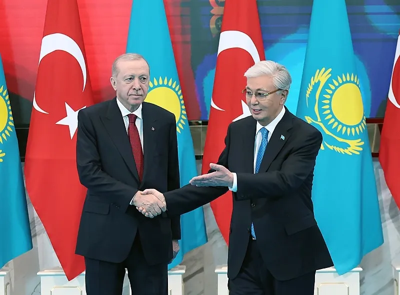 kazakistanda-baskan-erdogana-hoca-ahmet-yesevi-nisani-takdim-edildi-onumuzdeki-donemi-birlikte-turk-dunyasi-yu-1778755655566.jpeg Kazakistan'da Başkan Erdoğan'a Hoca Ahmet Yesevi Nişanı takdim edildi | "Önümüzdeki dönemi birlikte Türk Dünyası Yüzyılı yapacağız"-5