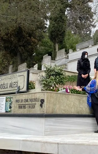 Prof. Dr. Cemil Taşçıoğlu ölümünün 2'nci yılında mezarı başında anıldı