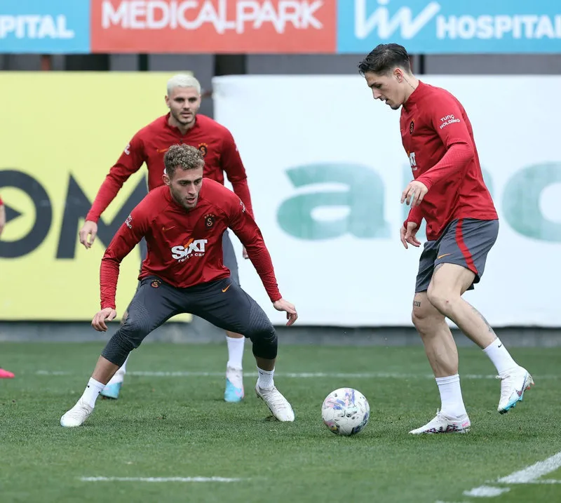 Galatasaray'da transfer bitmiyor! Barcelona'dan gelecek - 5