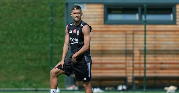 Beşiktaş'ta Ernest Muçi takım arıyor