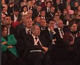Kılıçdaroğlu’nun konuşması eşini bile uyuttu