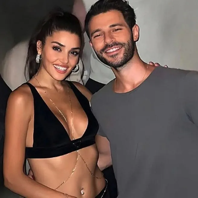 Başka Bir Gün'ün Tuna'sı Berkay Ateş'in büyük aşkı Filenin Sultanları’ndan çıktı! Ezgi Mola’nın partneri bakın kiminle sevgili... - 11