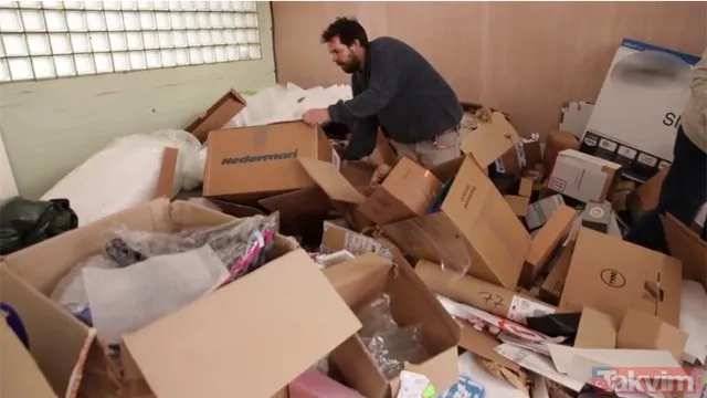 Kartondan gemi yapıp denize açıldılar!