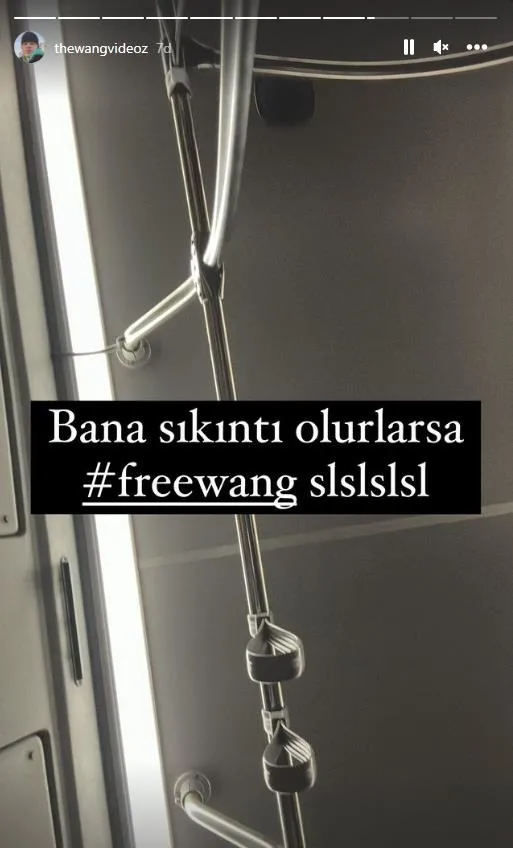 the-wang-videoz-nickili-sosyal-medya-fenomeni-izlenme-ugruna-canini-tehlikeye-atti-metrobusun-uzerinde-yolculu-1704295832039.jpeg 'The wang videoz' nickli sosyal medya fenomeni izlenme uğruna canını tehlikeye attı! Metrobüsün üzerinde yolculuk yaptı-5