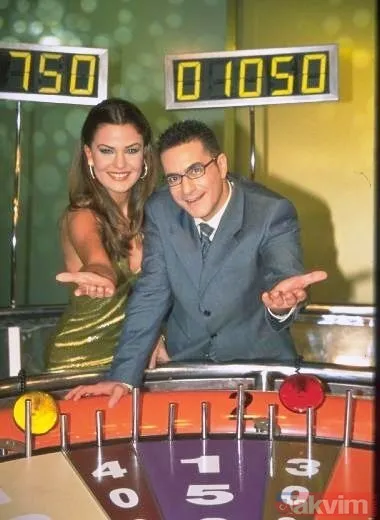 Mehmet Ali Erbil’in gözdesiydi! Özlem Yıldız’ın son haline bakın! Demet Akalın’ın sıkı dostu bikinili pozlarıyla çok konuşuldu - 1