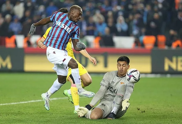 trabzonspor-uzun-sure-unutulmayacak-bir-sona-dogru-ilerliyor-gozunu-rekora-dikti-1647211873996.jpeg