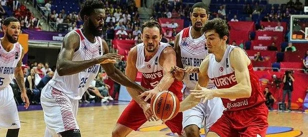 12 Dev Adam ilk galibiyetini aldı