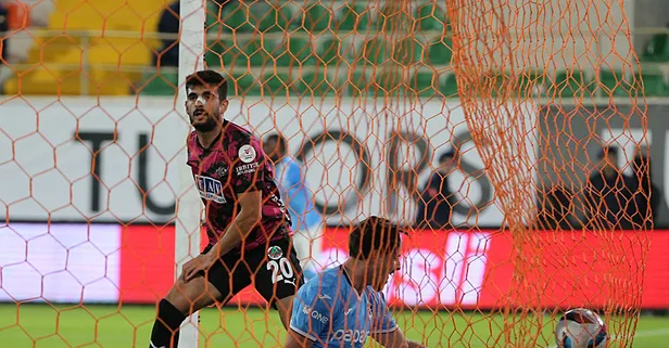 Alanyaspor - Trabzonspor maçındaki kararlar için olay yorum! "Şuursuz gibisin"