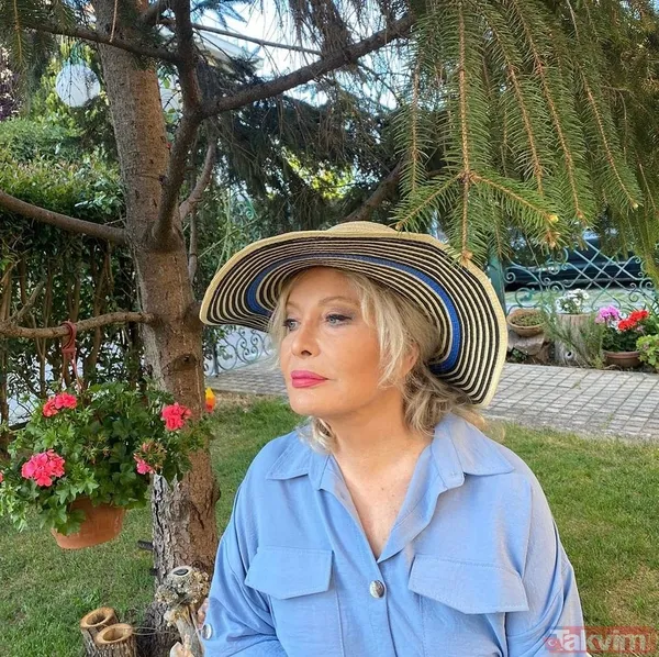 Yeşilçam yıldızı Emel Sayın’dan yıllar sonra gelen Tarık Akan itirafı! ‘O her zaman aklımda’ dedi eski aşkı hakkında bakın neler söyledi - 6