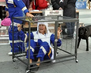 CHP’li belediyeye tepki için kafese girdiler