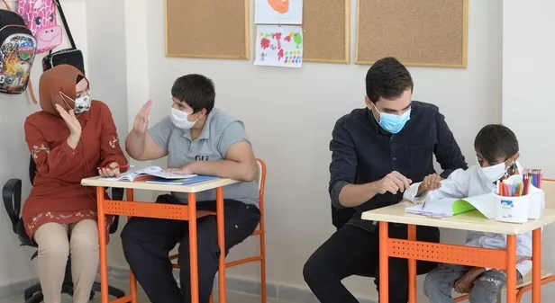 aile-calisma-ve-sosyal-hizmetler-bakanligindan-engellilere-hayatin-her-alaninda-tam-destek-1606723940747.jpg Aile, Çalışma ve Sosyal Hizmetler Bakanlığından engellilere hayatın her alanında tam destek!-4