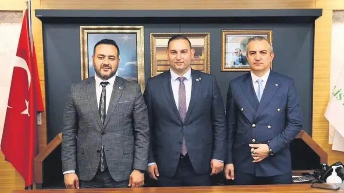 CHP'nin aile saltanatı devam ediyor! Belediye başkanı eniştesini yardımcı yaptı
