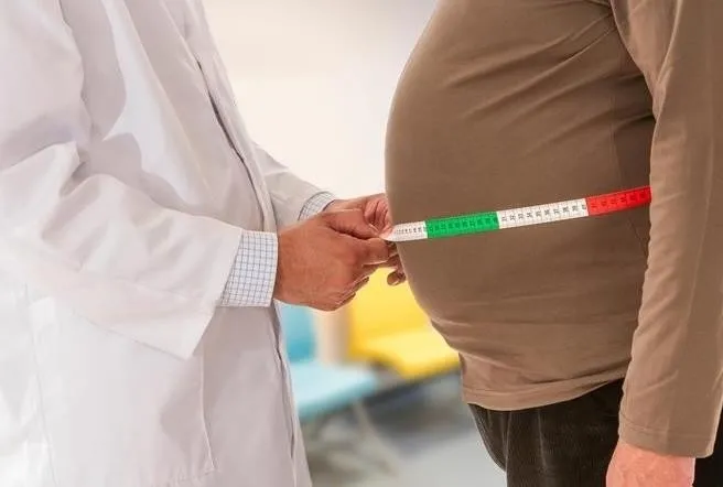 4 kişiden 1’i obez