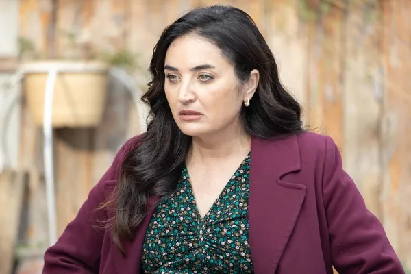 kardeslerim-71-bolum-2-fragmani-nefes-kesti-sengulun-yasadiklari-yurekleri-agza-getirdi-1670614616487.jpg Kardeşlerim 71. bölüm 2. fragmanı nefes kesti: Şengül’ün yaşadıkları yürekleri ağza getirdi!-5