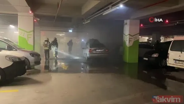 Seyir halinde motor bölümünden alev aldı! Büyük Çamlıca Camisi'nin kapalı otoparkında araç yangını - 8
