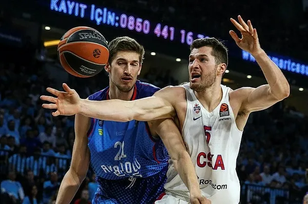 Anadolu Efes son saniyede kaybetti