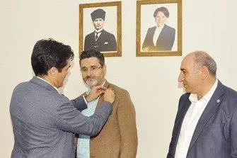 helallesme-tiyatrosu-tam-gaz-kilicdaroglu-ibbnin-vitrin-mankeni-fatma-yavuz-ve-feto-etkilesimli-iyi-partili-fi-1660491062336.jpeg Helalleşme tiyatrosu tam gaz! Kılıçdaroğlu, İBB'nin vitrin mankeni Fatma Yavuz ve FETÖ etkileşimli İYİ Partili figüran ile helalleşti-5