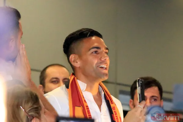 Son dakika: Galatasaray'ın yeni transferi Falcao İstanbul'da! - 19