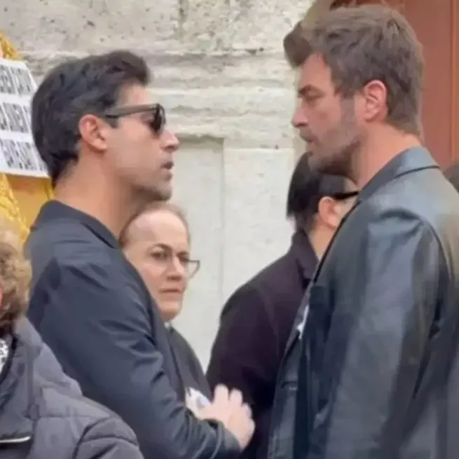 Kıvanç Tatlıtuğ ve Kıvanç Kasabalı’dan Gökova’da balık molası!-4