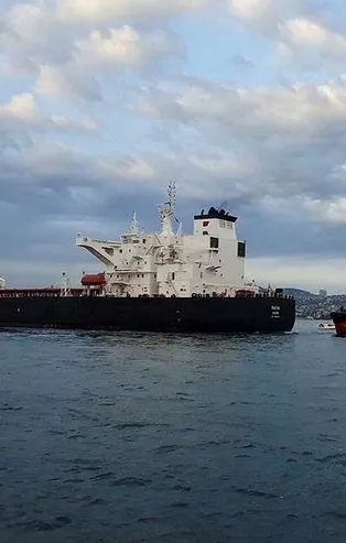 İstanbul Boğazı trafiği askıya alındı! Ham petrol taşıyan tanker...