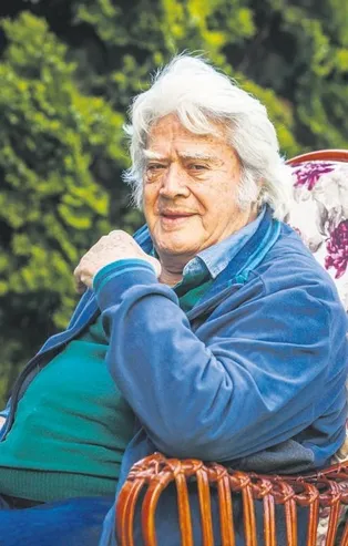 Cüneyt arkın yoğun bakımda