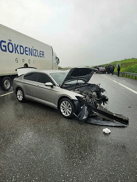 AK Parti Balıkesir Milletvekili Mustafa Canbey trafik kazası geçirdi!-2