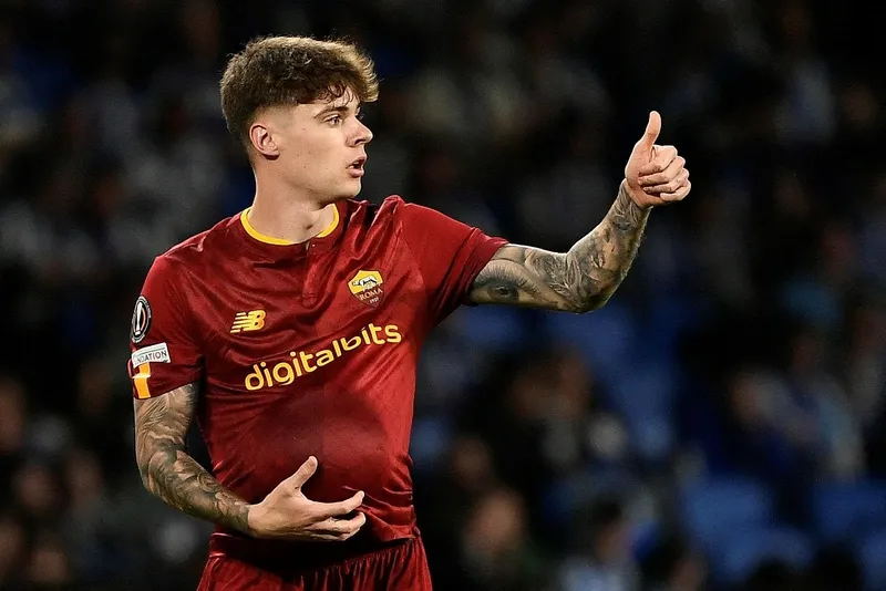 transfer-savasi-simdiden-basladi-besiktas-ve-fenerbahce-karsi-karsiya-1726554042520.jpeg Zalewski'nin sözleşmesi sezon sonunda sona erecek.