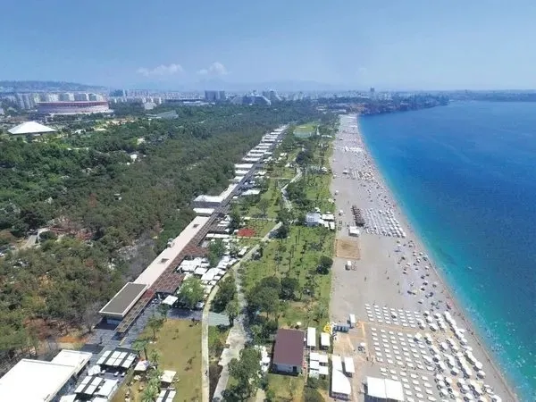 anset-dosyasinda-aile-boyu-tapu-trafigi-annede-87-este-37-kayit-cikti-1792674017935.jpeg ANSET dosyasında rüşvet iddiası: Böcek ve Tuncer’e uzanan sırt çantasından 145 tapu kaydına-4