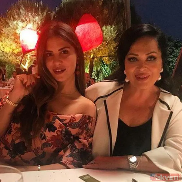 Filiz Akın ile Türker İnanoğlu’nun oğlu İlker İnanoğlu 59 yaşına bastı! Gülşen Bubikoğlu’ndan nostaljik aile pozu geldi: Eşi, kızı ve İlker’le... - 15